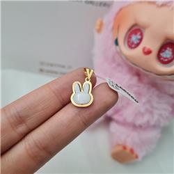 Gold-pendant-Lebobo