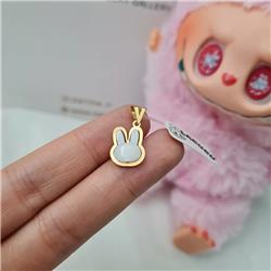 Gold-pendant-Lebobo