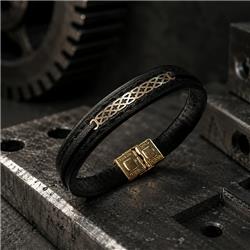 Gold-bracelet-with-leather