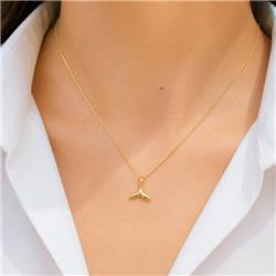 Minimalist-whale-tail-pendant-2