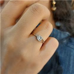 Solitaire-Flower-Ring