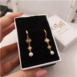 Van-Cleef-and-Pearl-Earrings