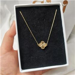 Vancliffe-gold-necklace