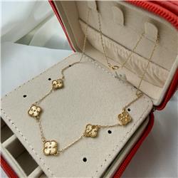 Vancliffe-gold-necklace