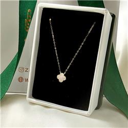 Vancliffe-gold-necklace