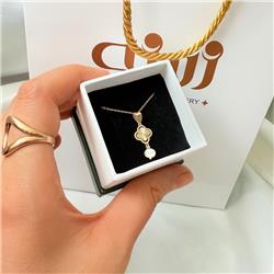 Vancliffe-gold-pendant