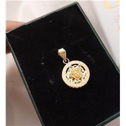 Versace-pendant