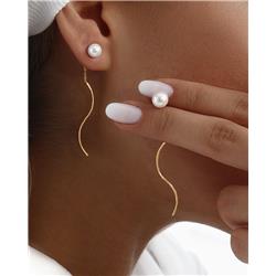 pearl-earrings