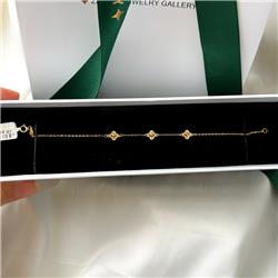 vancleef-3flower-bracelet