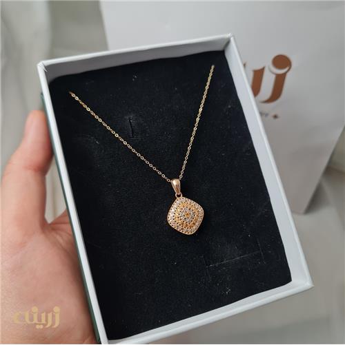 آویز طلا آوا طرح مربع