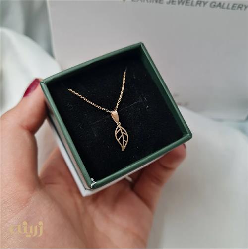 آویز طلا طرح برگ خیلی سبک
