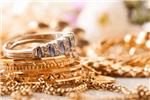  بهترین روش مراقبت از طلا و جواهرات چیست؟